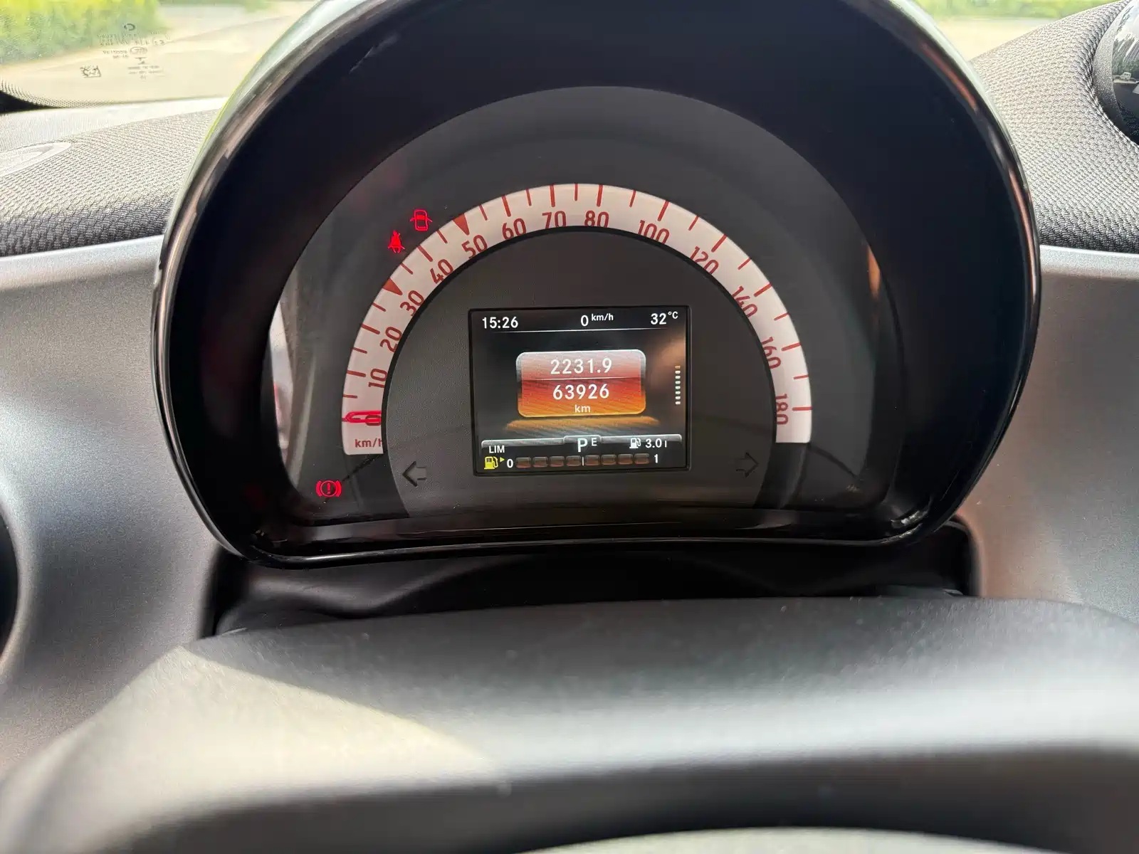 صورة 10 - smart fortwo