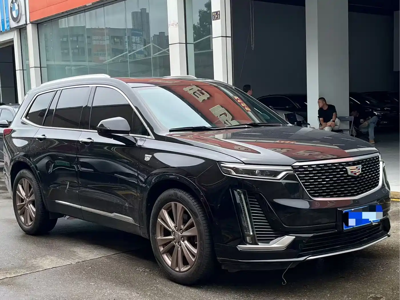 Фото 2 - Cadillac XT6