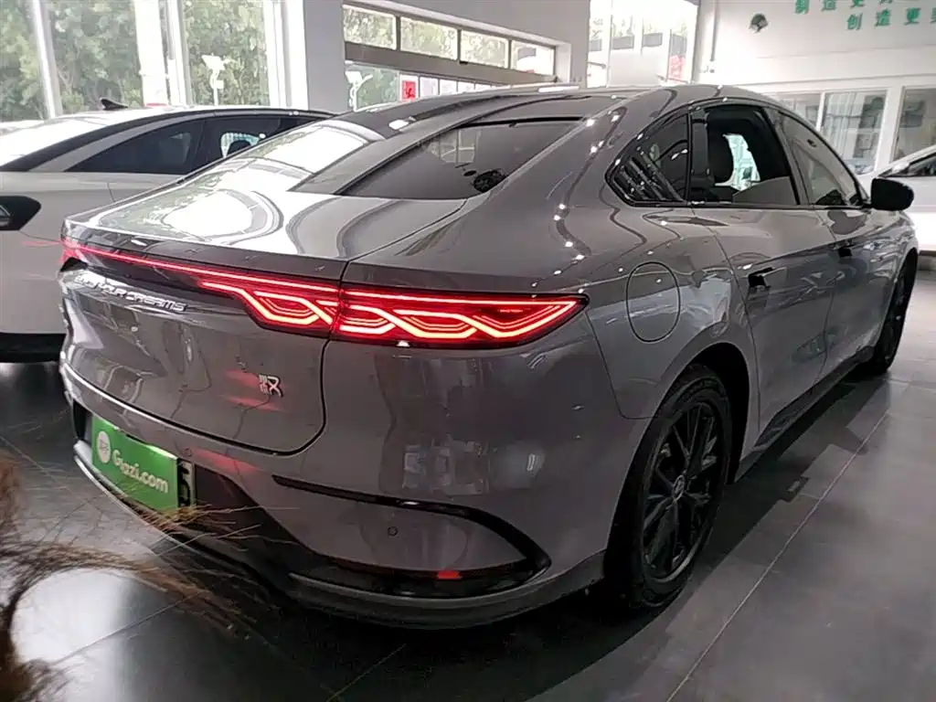 BYD Han 2025 DM-i Smart Drive Edition 125KM Elite фото 6