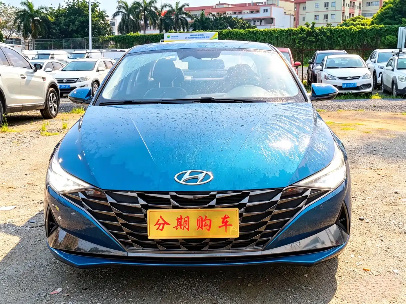 Hyundai Elantra 2022 1.5L CVT LUX Premium Edition