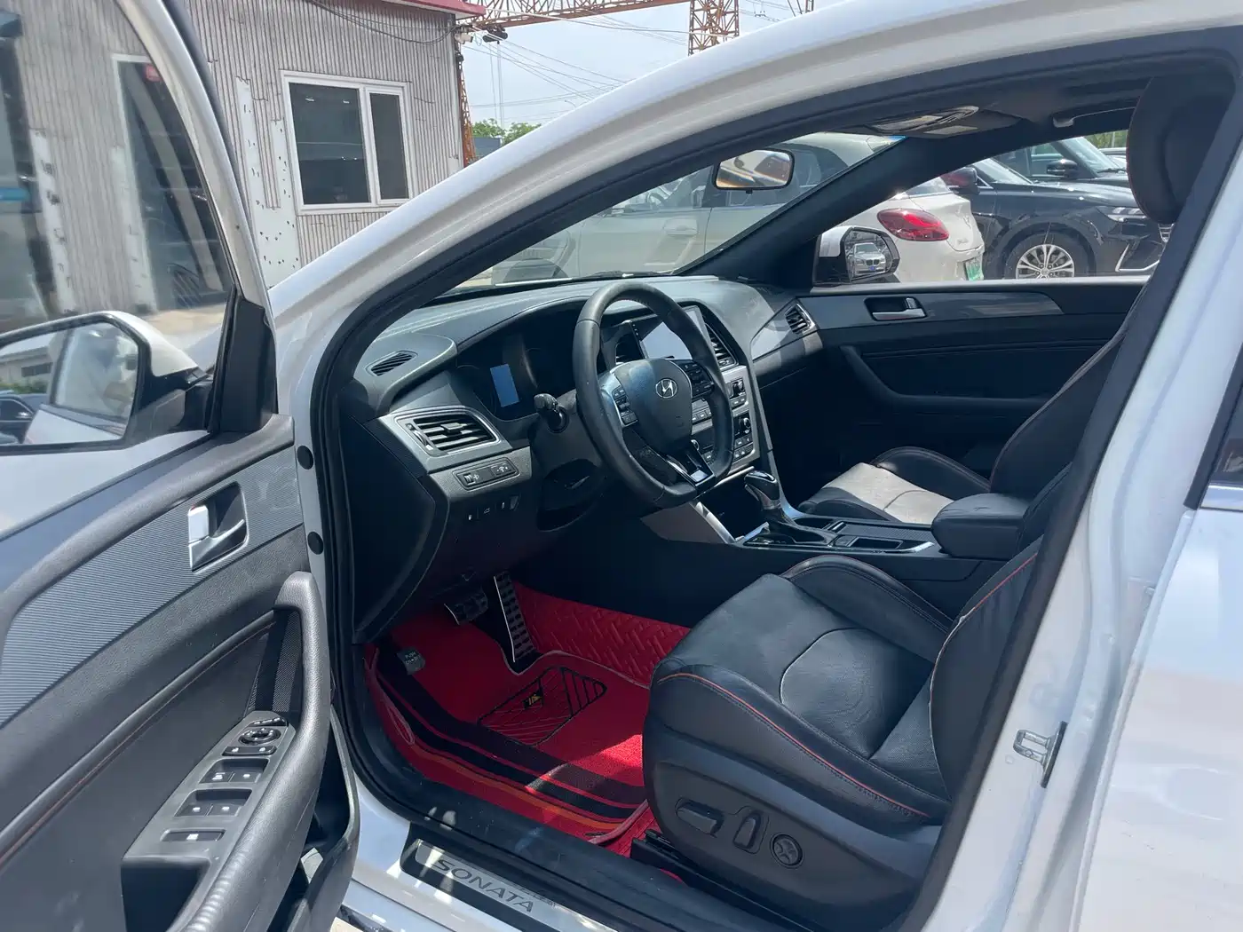 Hyundai Sonata 2015 1.6T GLS Smart фото 8