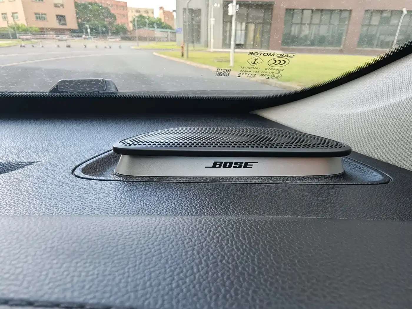 Roewe iMAX8 2022 2021 400TGI Supreme Series Honor