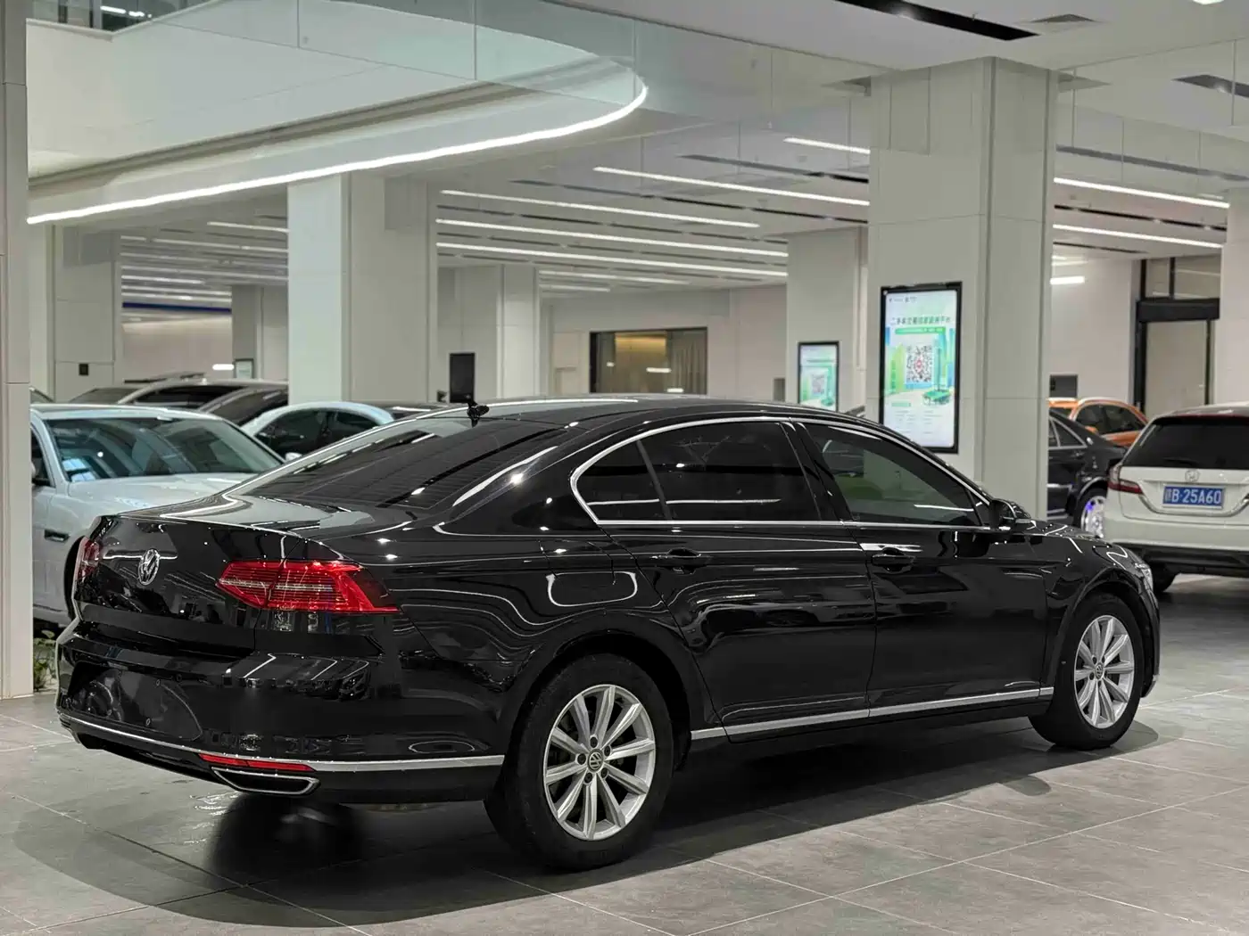 Volkswagen Magotan 2019 330TSI DSG Leading China VI фото 8
