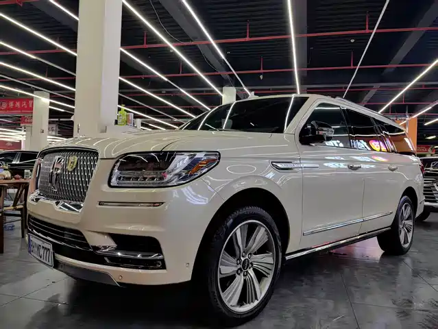 Lincoln Navigator 2020 3.5T Long Wheelbase Presidential Edition