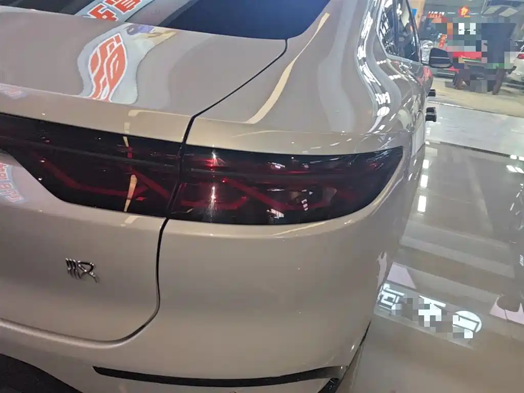 BYD Han 2025 DM-i 125KM Elite фото 8