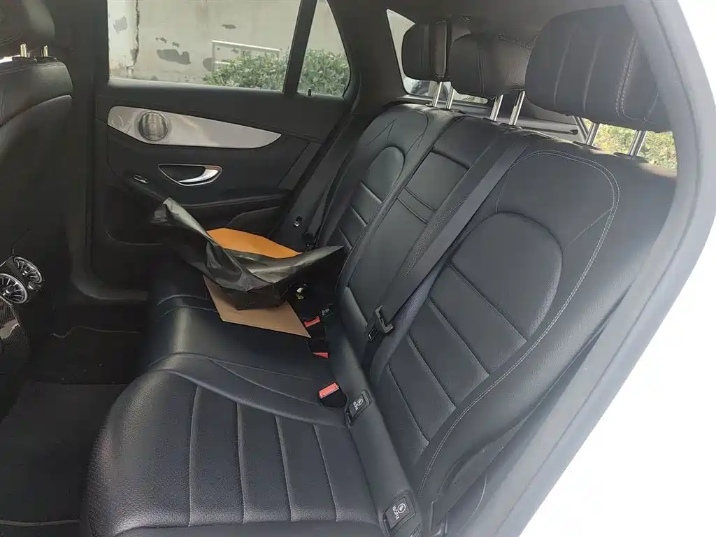 Mercedes-Benz GLC 2016 GLC 260 4MATIC Luxury фото 14