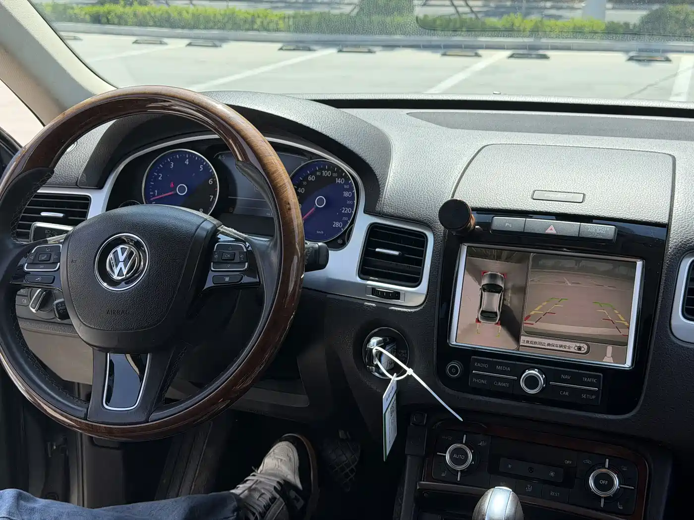 Volkswagen Touareg 2011 3.0TSI Standard фото 9