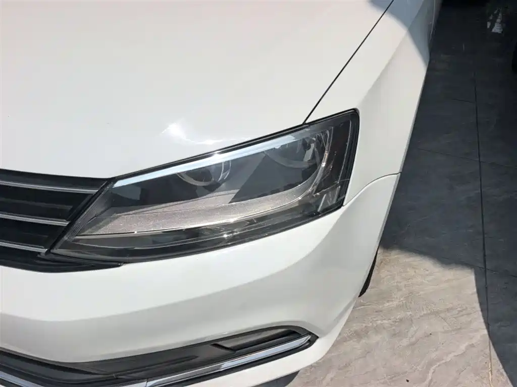 Volkswagen Sagitar 2017 230TSI Automatic Comfort фото 24