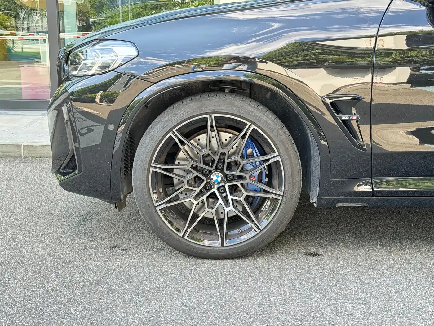 2025 BMW X4 M
