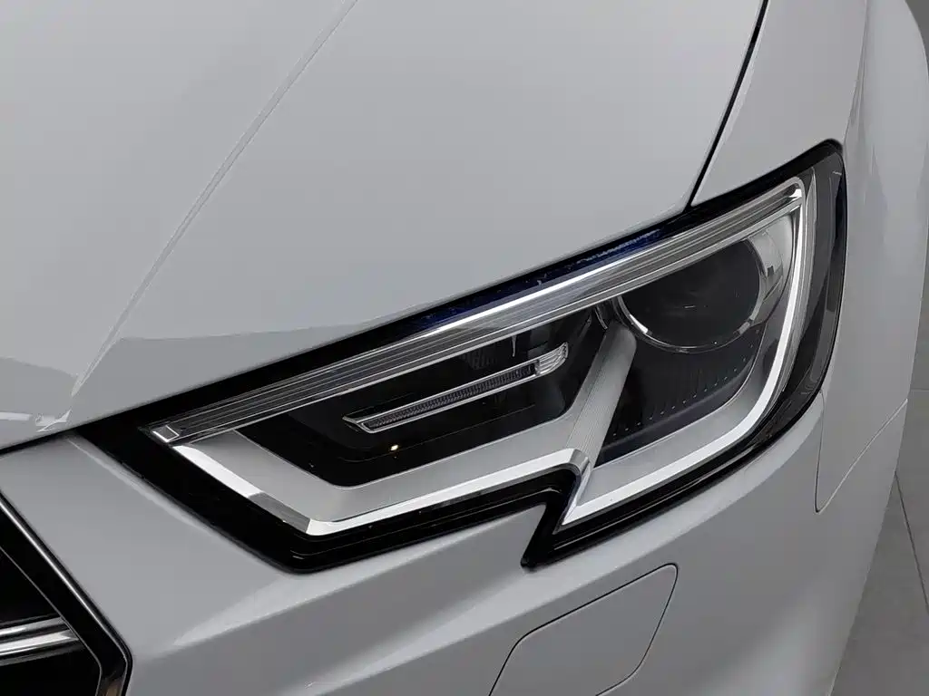 Фото 7 - Audi A3