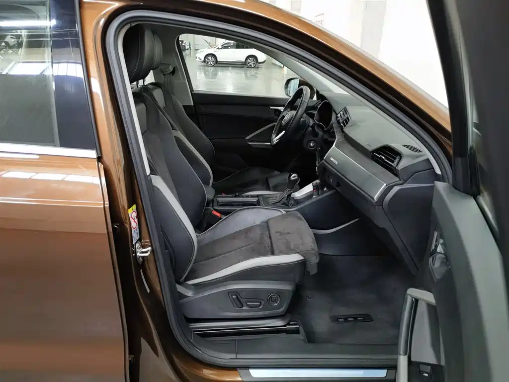 Audi Q3 2019 35 TFSI Progressive Sport фото 23
