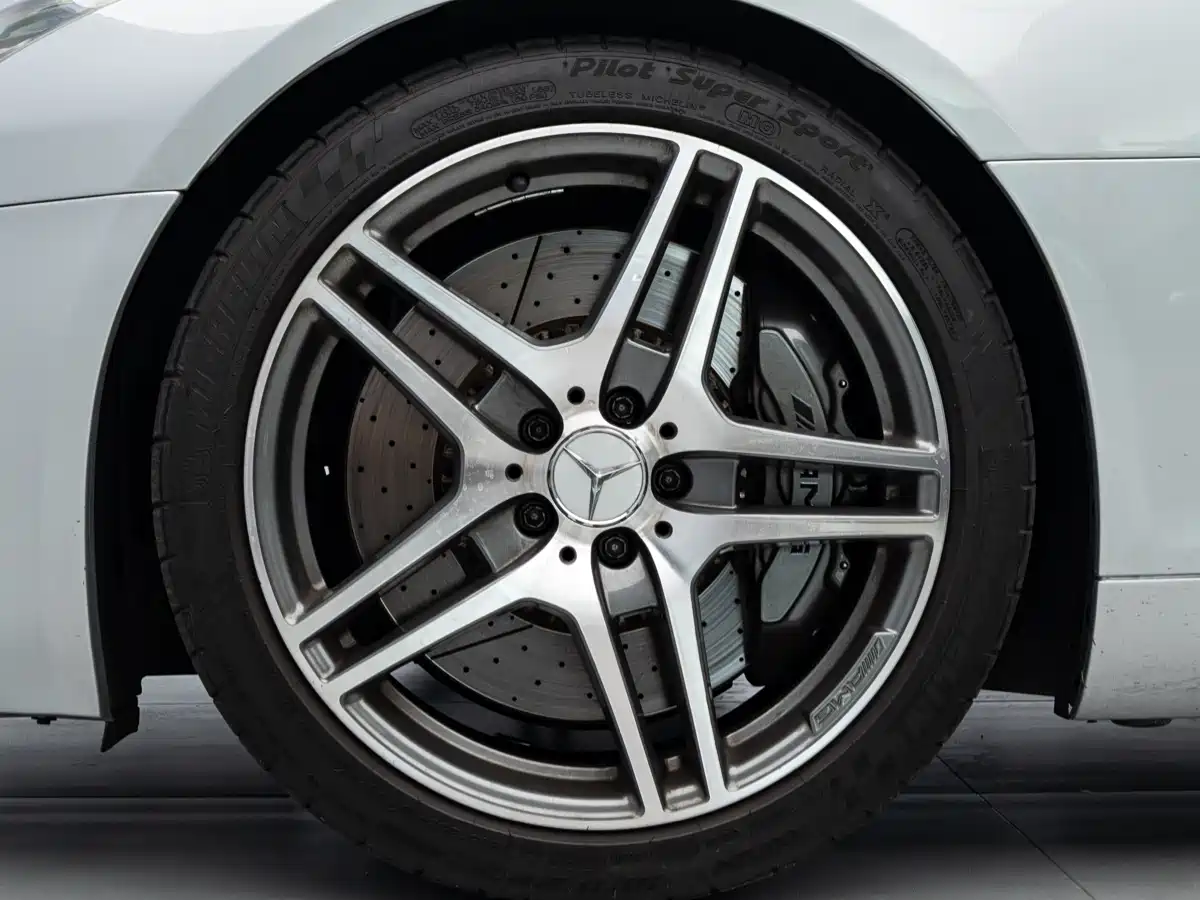 Mercedes-Benz SLS AMG 2013 2011 SLS AMG