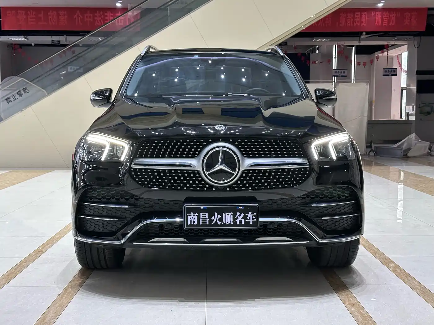 Mercedes-Benz GLE 2023 GLE 450 4MATIC Luxury фото 2