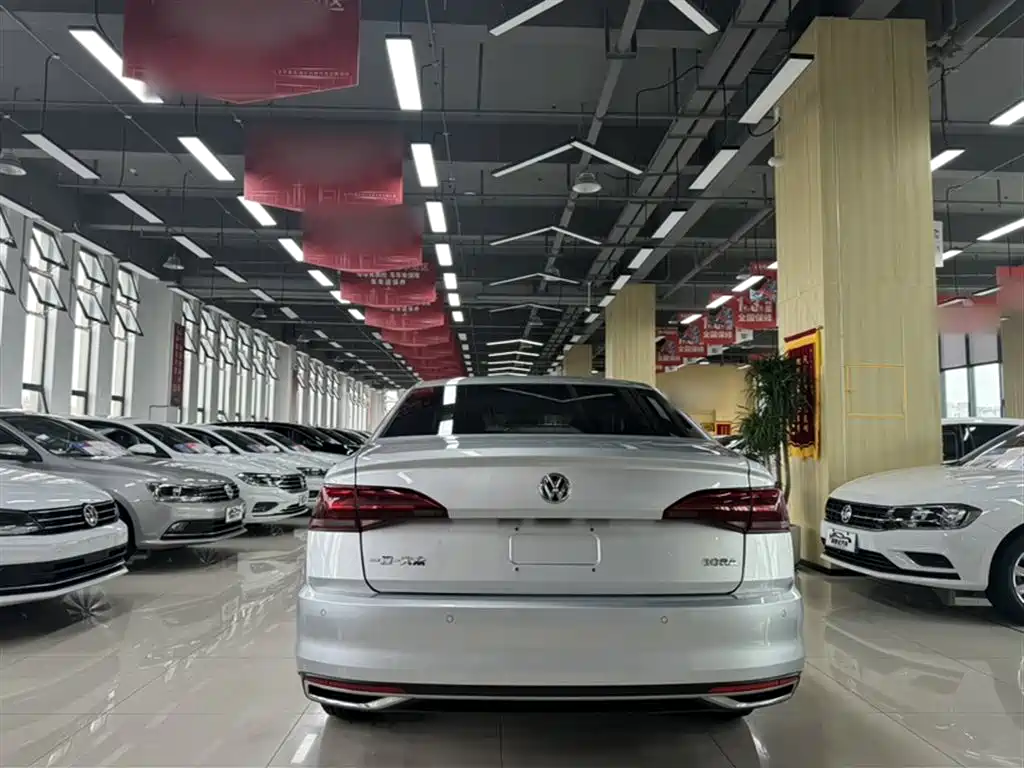 Volkswagen Bora 2019 1.5L Automatic Comfort Type фото 6