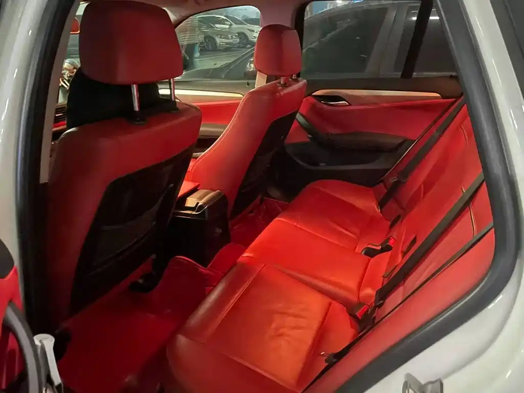 Фото 5 - BMW X1
