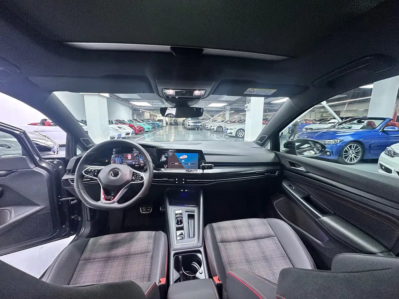 Volkswagen Golf GTI 2021 380TSI DSG GTI фото 20
