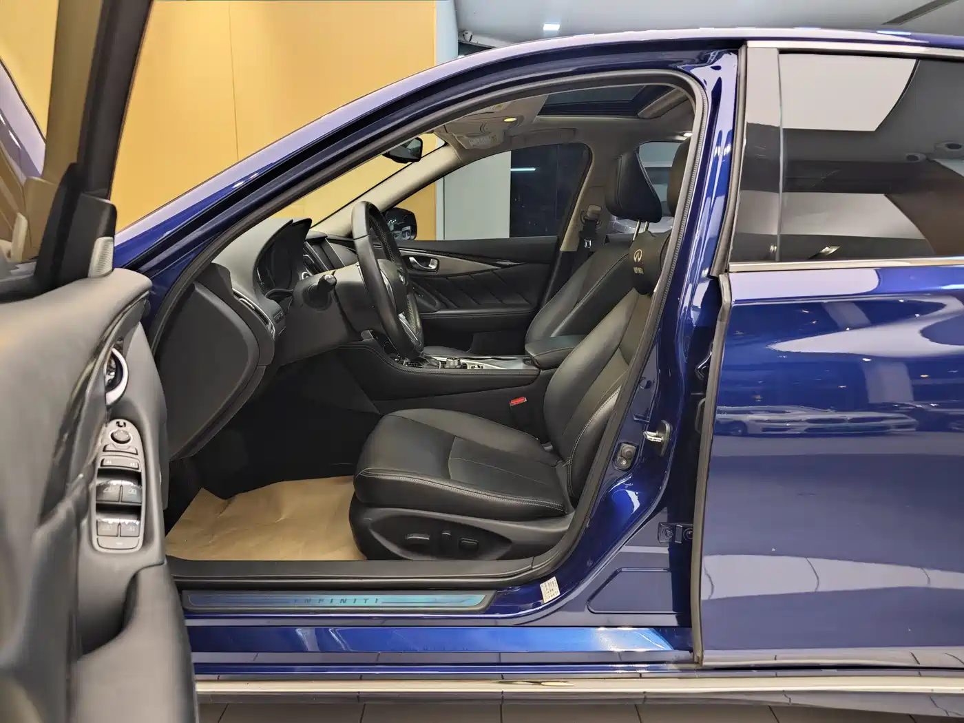 Infiniti Q50L 2021 2018 2.0T Premium Edition (China VI)