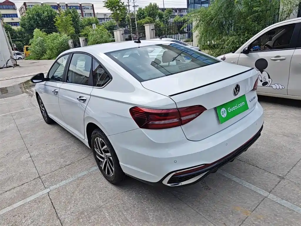Volkswagen Lavida 2024 Model 300TSI DSG Starlight Leading Edition фото 5