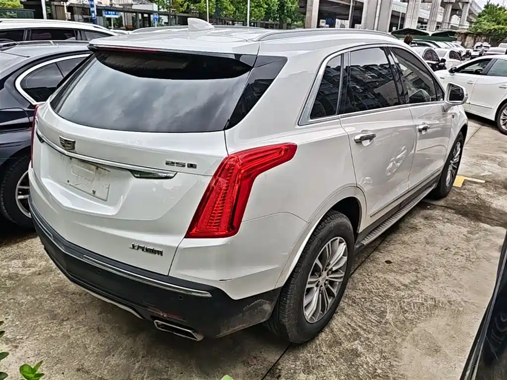 Cadillac XT5 2016 25T Luxury Model фото 7