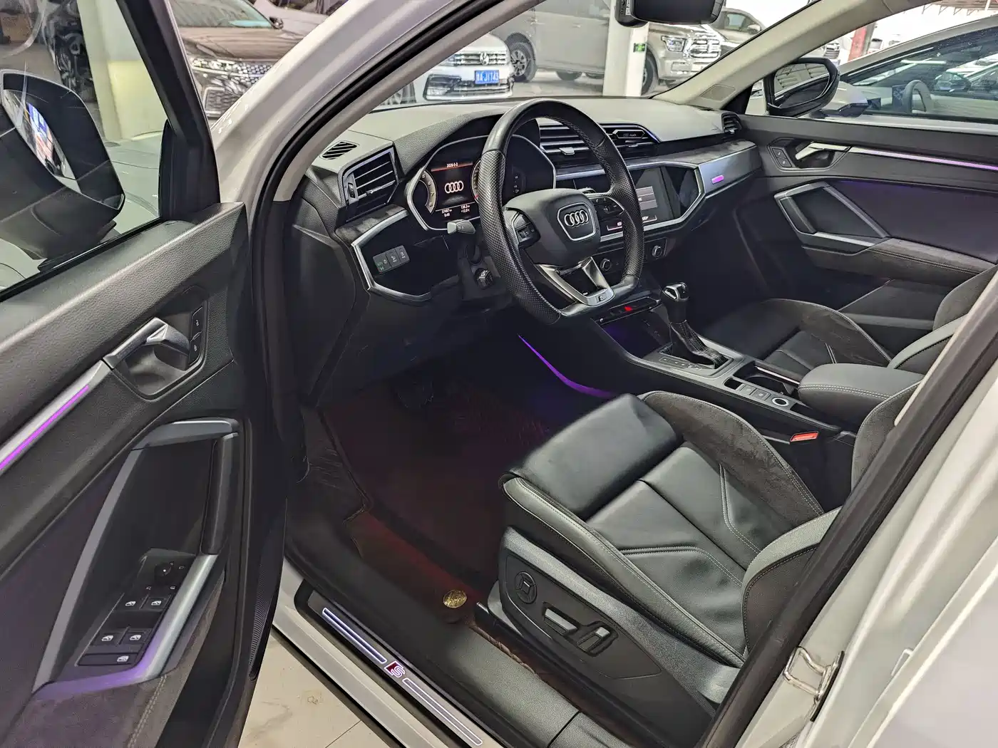 Audi Q3 Sportback 2023 40 TFSI Fashion фото 7
