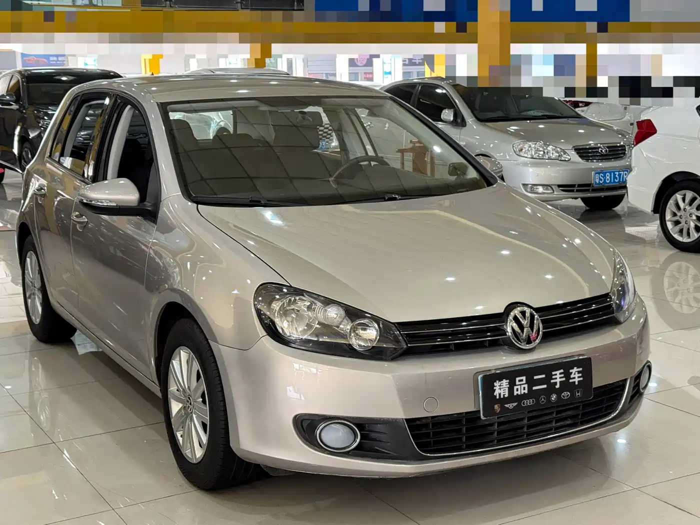 Volkswagen Golf 2012 1.6 Automatic Fashion Type фото 3