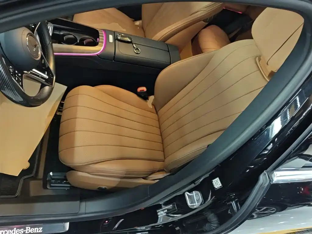 Mercedes-Benz E-Class 2024 E 300 L Fashion фото 15