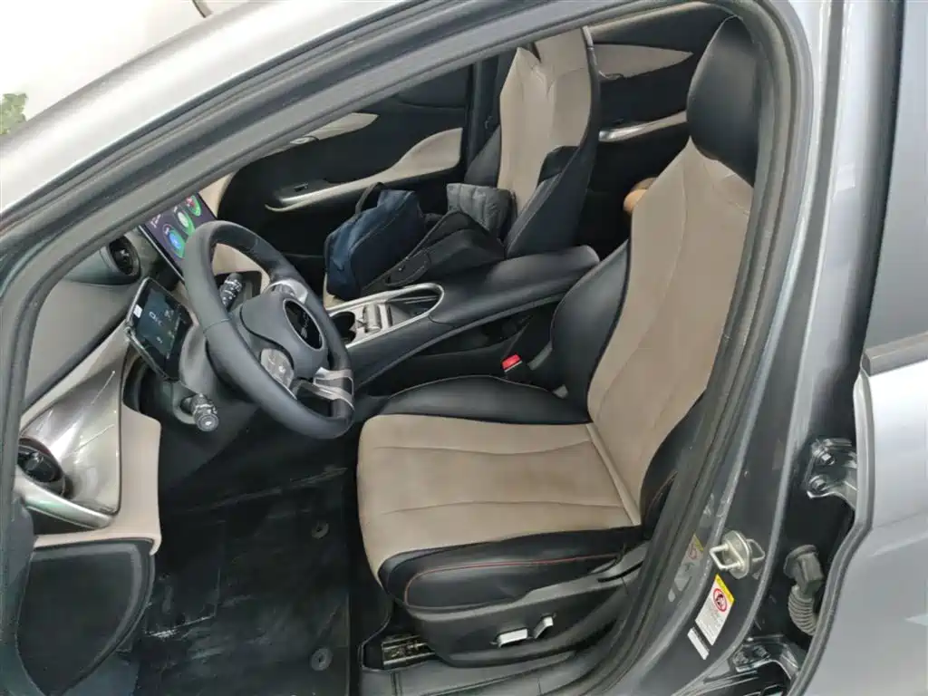 BYD Dolphin 2024 Glory Edition 420km Fashion Edition фото 15