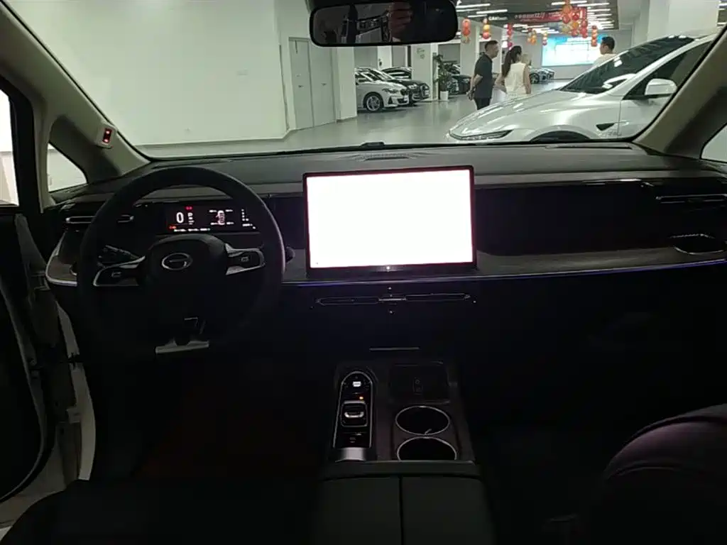 GAC Trumpchi Trumpchi E8 NEV 2024 Model 150km MAX фото 10