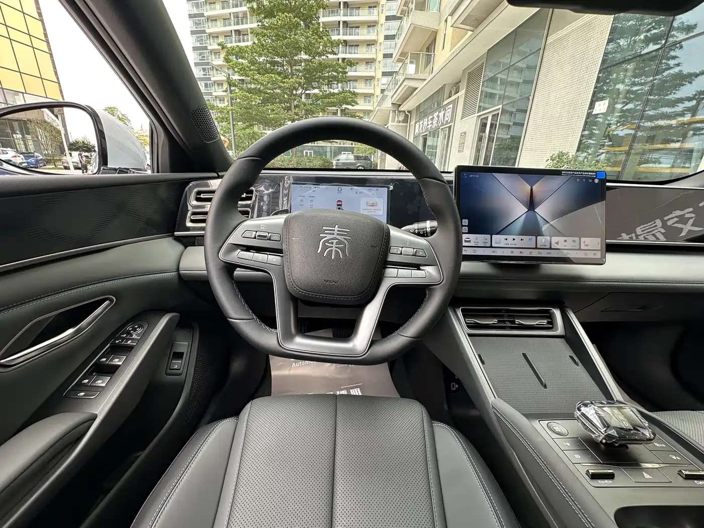 BYD Qin L 2025 DM-i Smart Drive Edition 80KM Leading фото 24