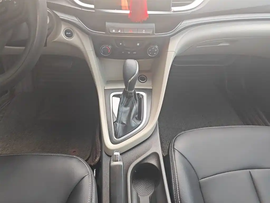 Buick Excelle 2017 15N Automatic Progressive фото 14