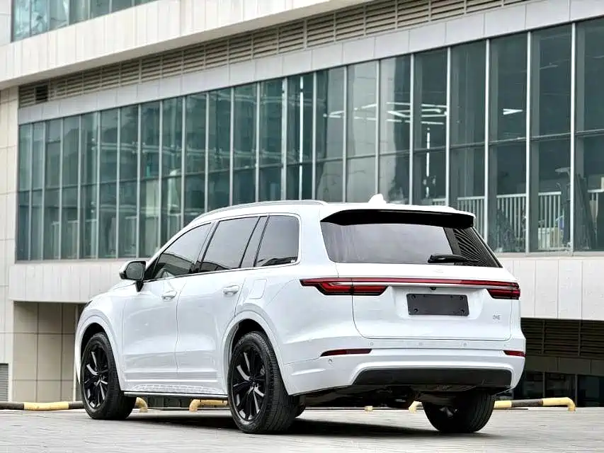 Photo 8 - Li Auto Li ONE