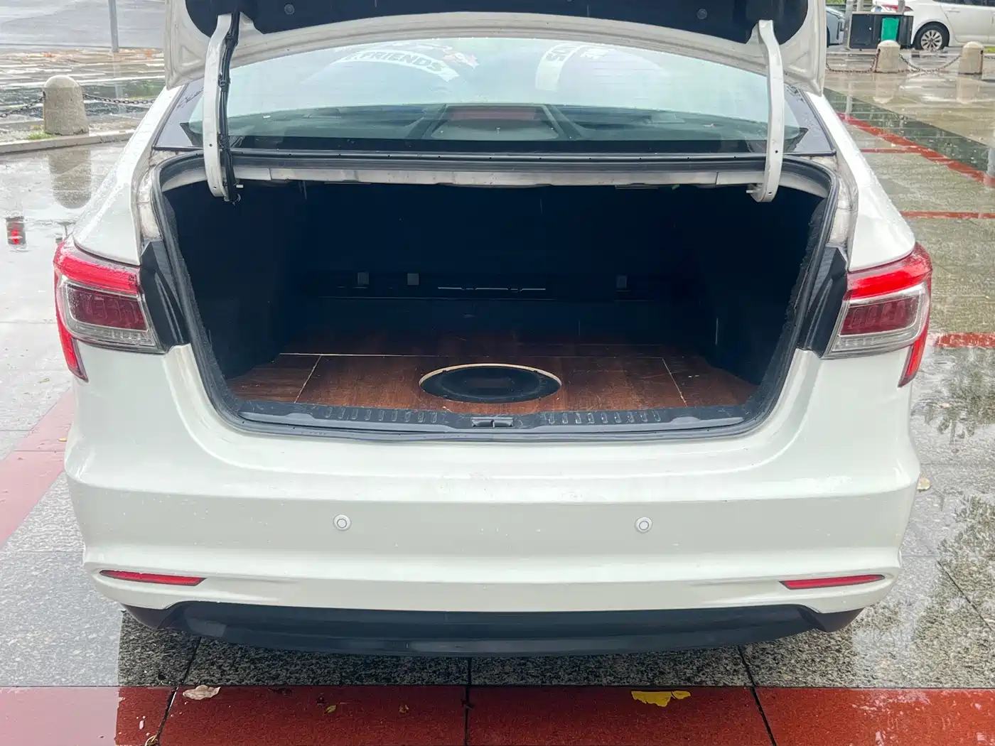 Luxgen 5 2016 2015 1.8T Automatic Intelligent