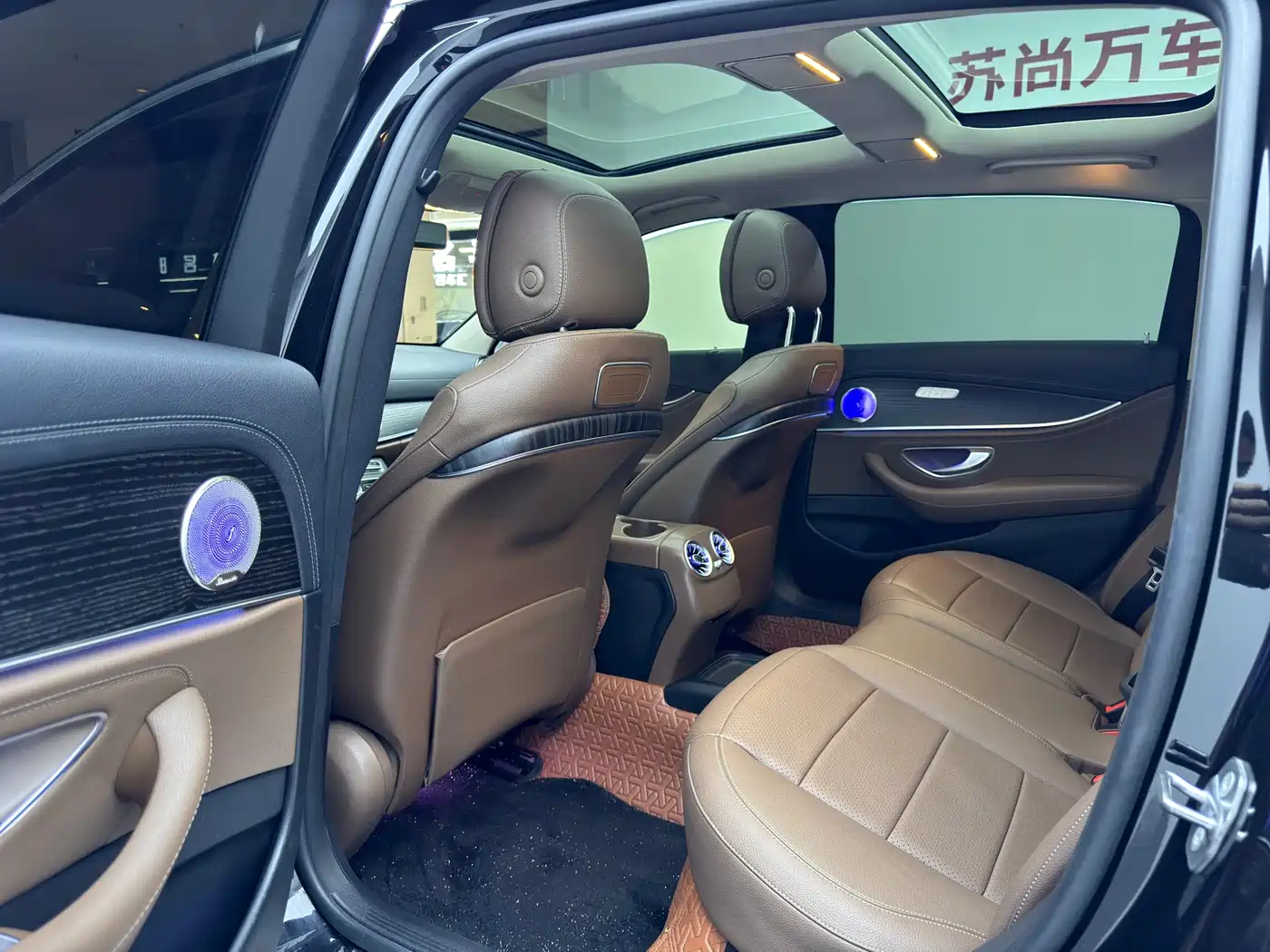 Mercedes-Benz E-Class 2020 E 300 L Fashion фото 12