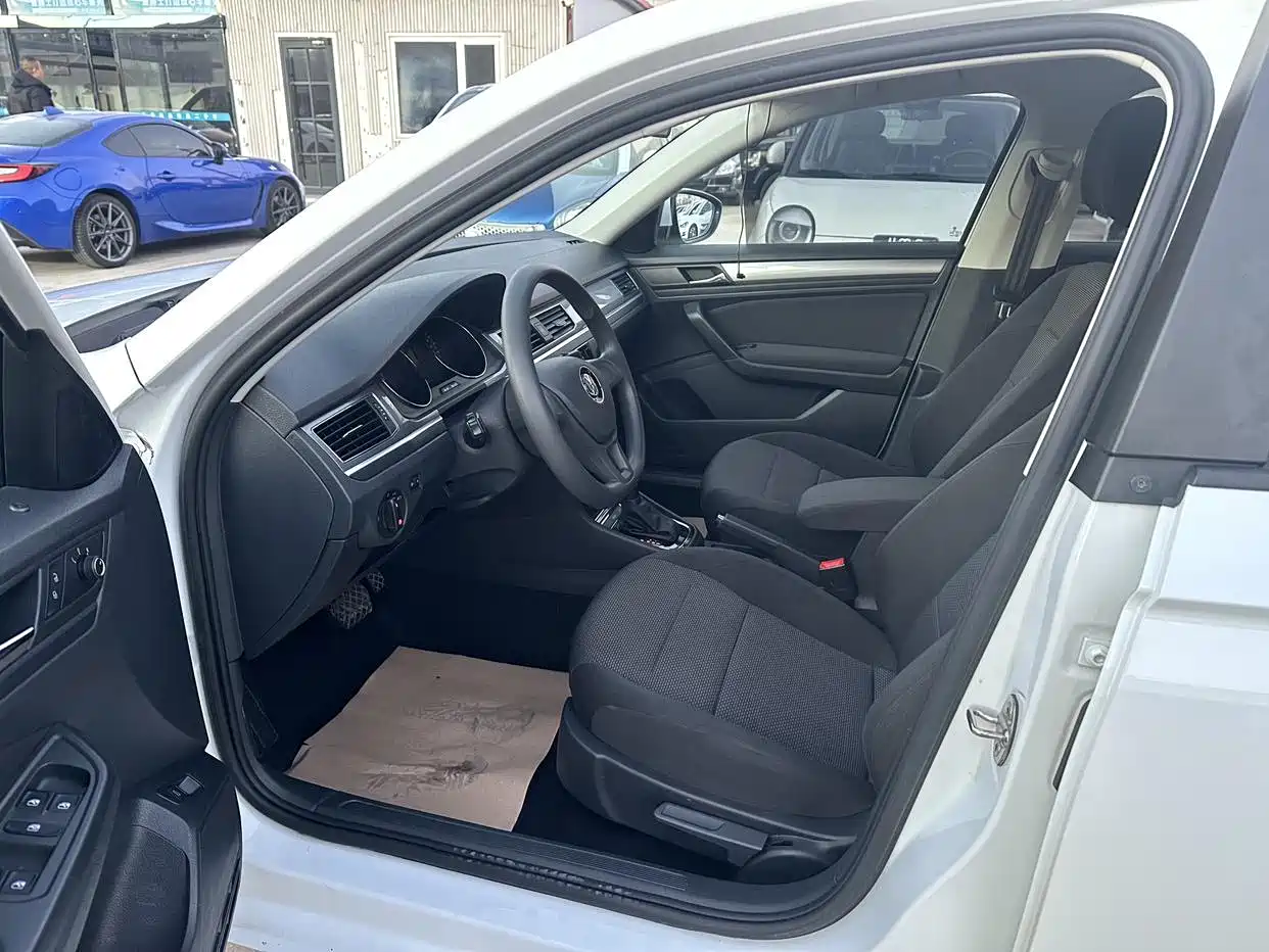 Volkswagen Bora 2019 Bora Legend 1.5L Auto Leading Type China VI фото 7