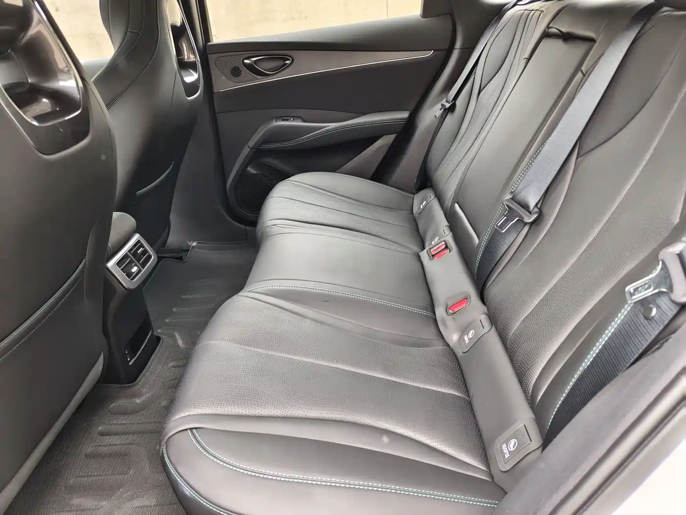 BYD Seal 06 New Energy 2025 DM-i Smart Drive Edition 120KM Luxury фото 8