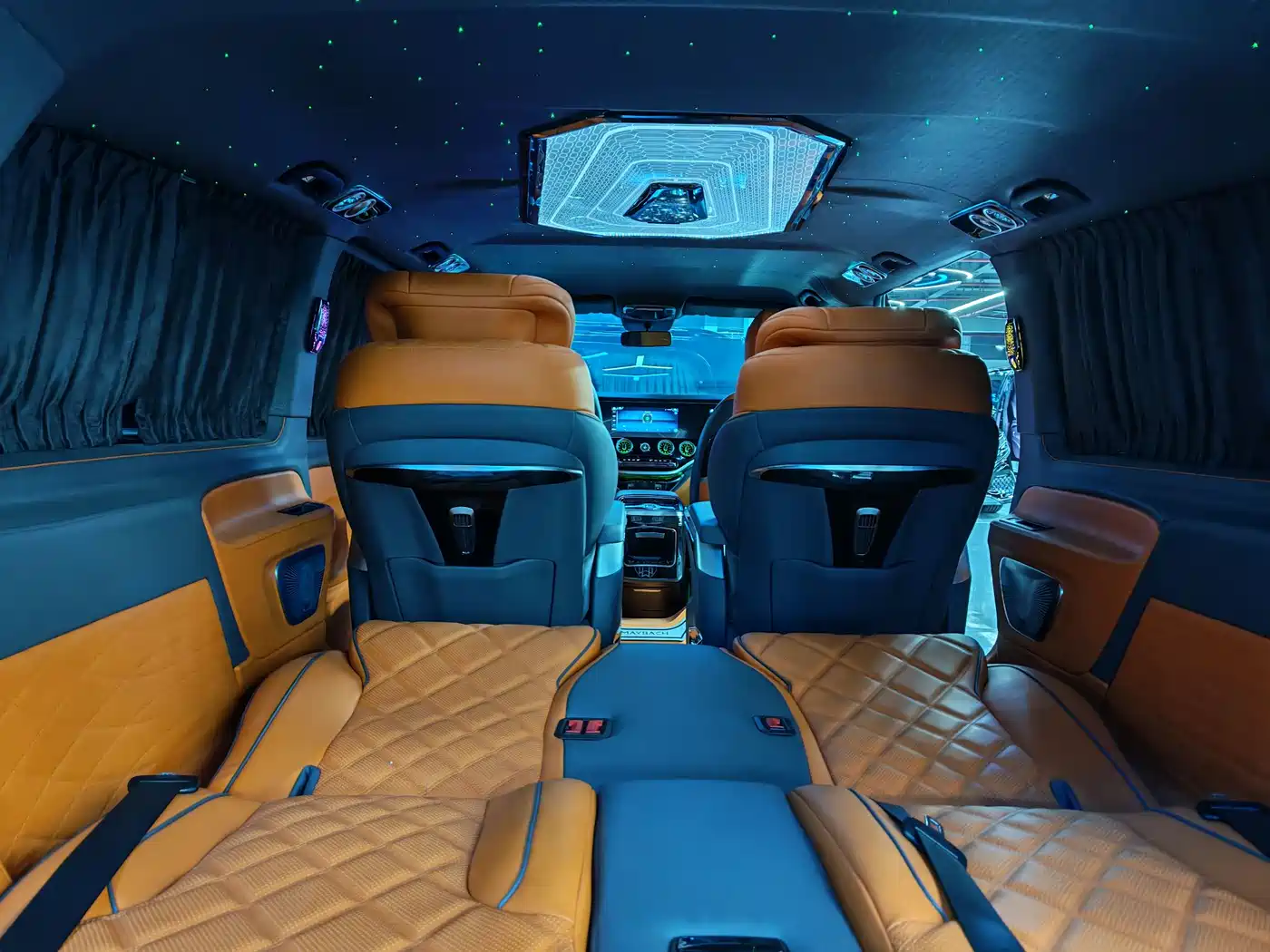Mercedes-Benz Vito 2021 2.0T Business Edition 7-seater фото 26