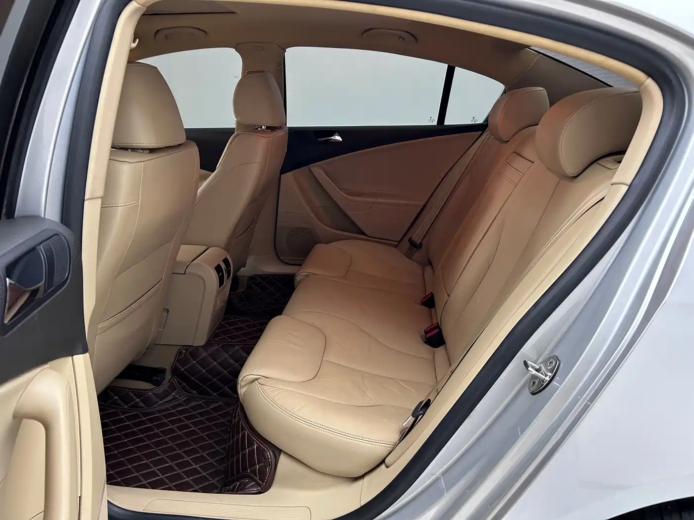 Volkswagen Magotan 2009 1.8TSI DSG Comfort фото 9