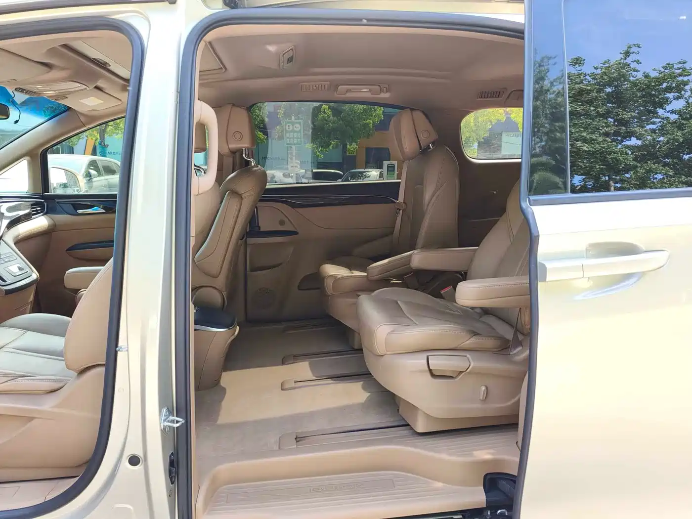 Buick GL8 2017 ES 28T Premium China V фото 10