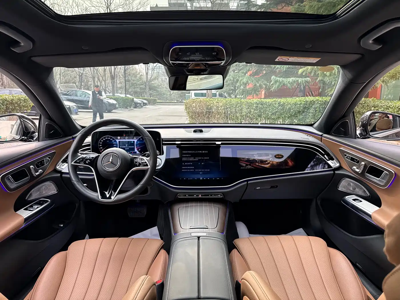 Mercedes-Benz E-Class 2024 Model E 300 L Luxury фото 8