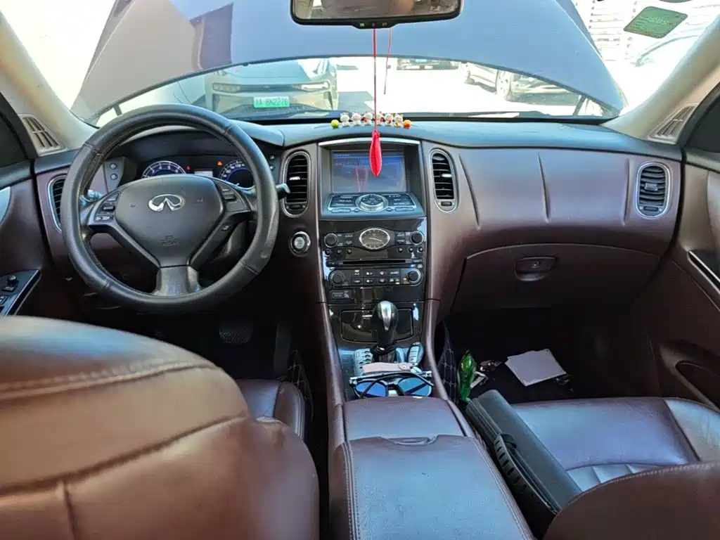 Infiniti QX50 (Import) 2015 2013 2.5L 2WD Elegance
