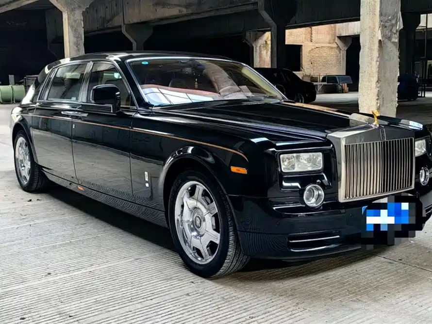 Фото 2 - Rolls-Royce Phantom