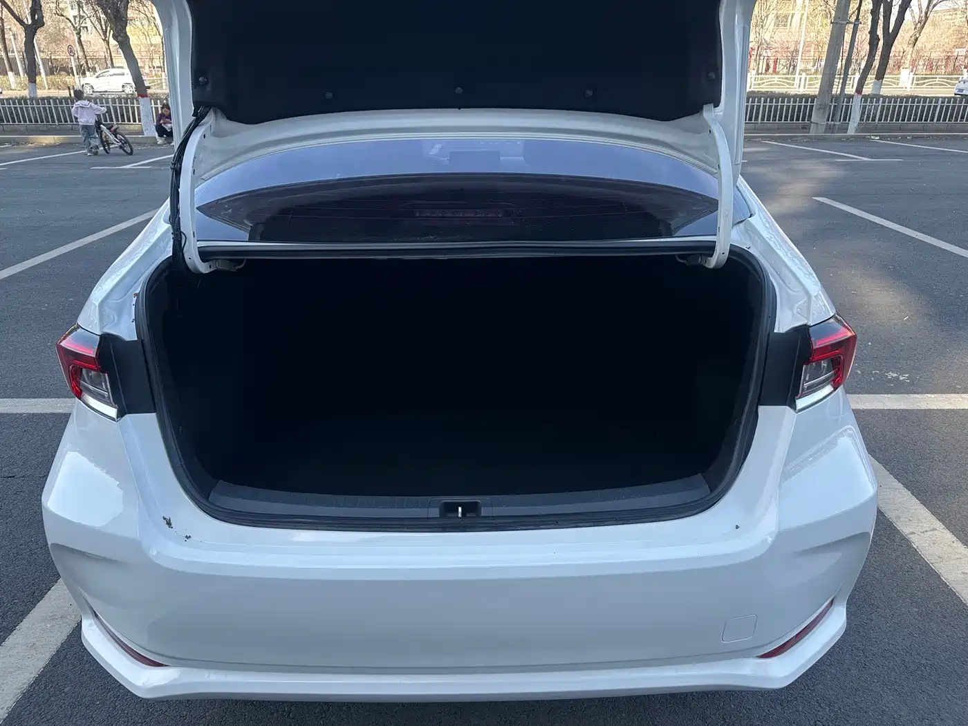 Toyota Corolla 2021 TNGA 1.5L CVT Pioneer Edition фото 13