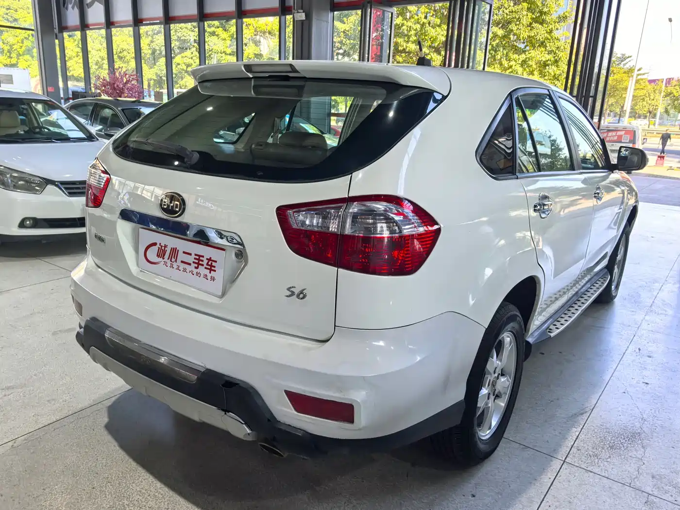 BYD S6 2013 2014 Model 2.0L Manual Elite 5-Seater