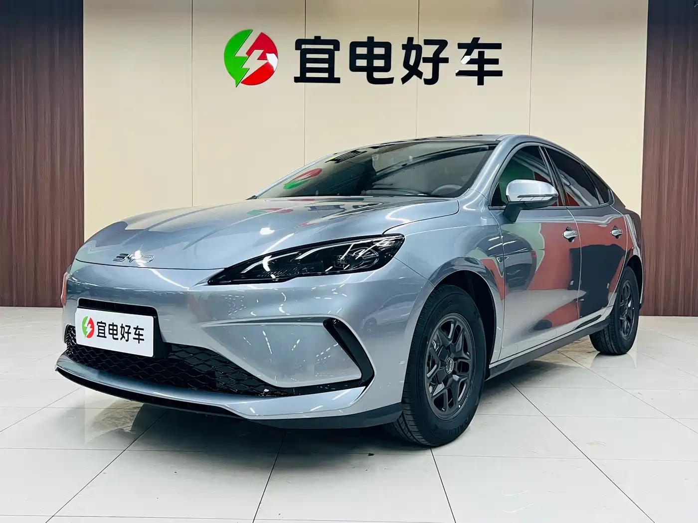 BYD Hai Bao 05 DM-i 2025 DM-i Smart Drive Edition 55KM Luxury