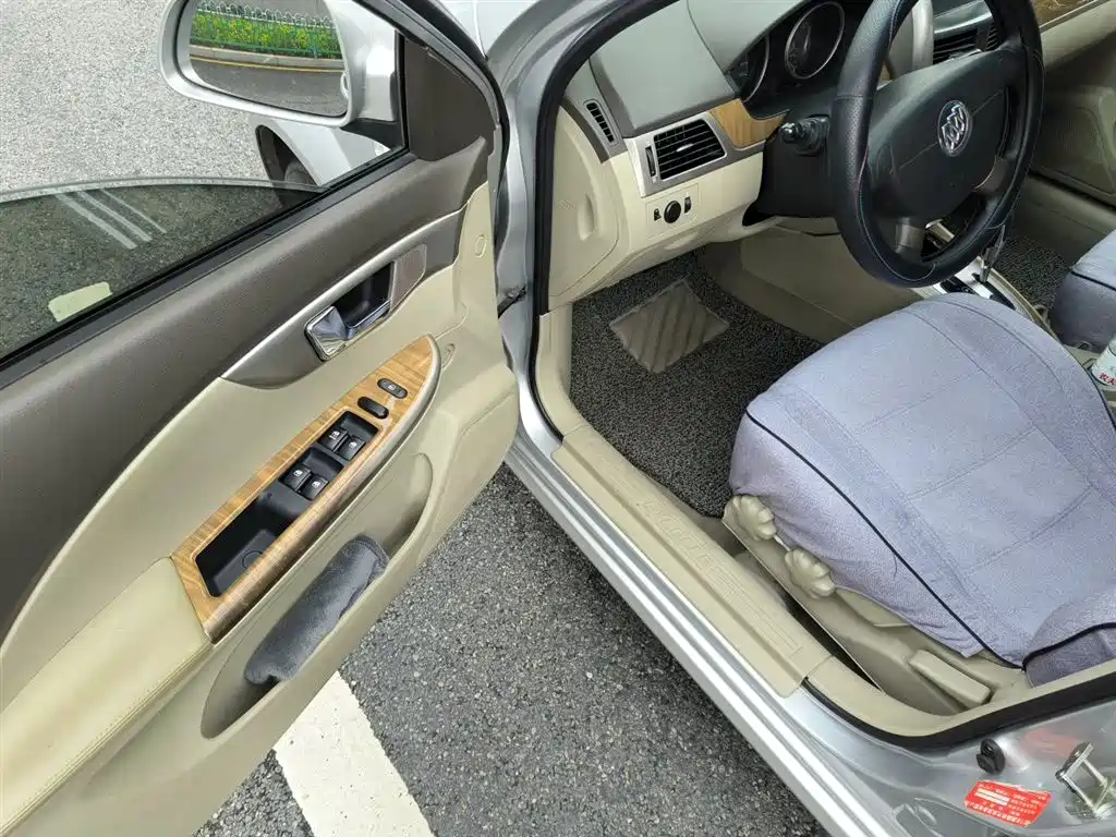 Buick Excelle 2015 1.5L Automatic Classic фото 13