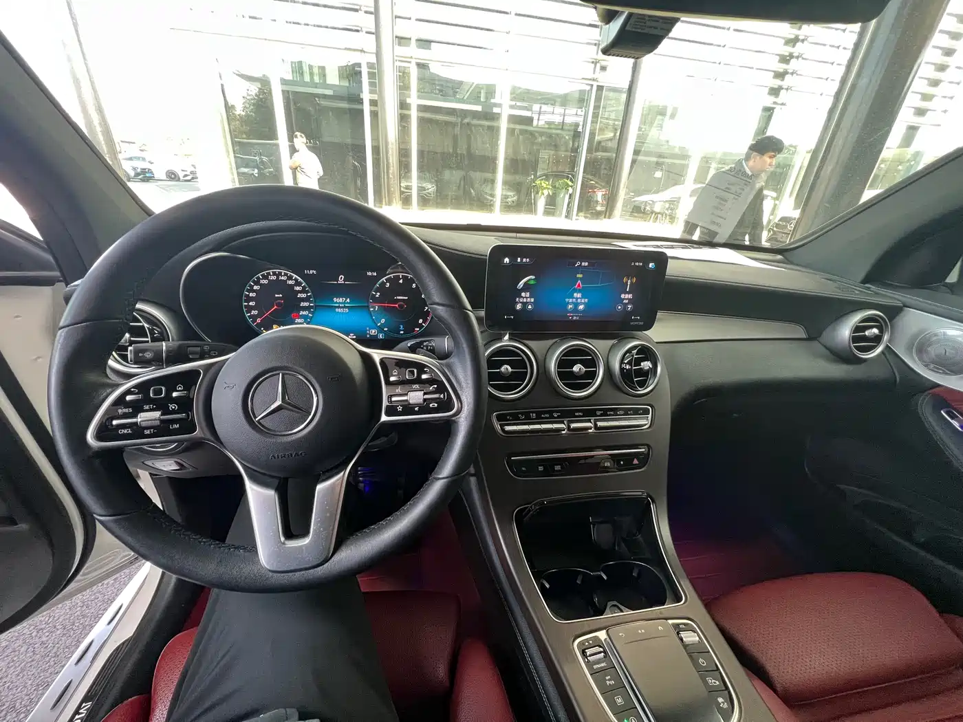 Mercedes-Benz GLC 2020 GLC 260 L 4MATIC Luxury фото 2