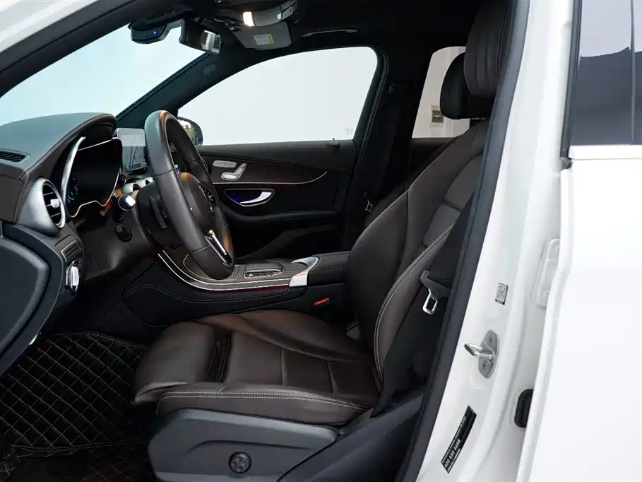 Mercedes-Benz GLC 2022 Facelift GLC 260 L 4MATIC Luxury Model фото 5