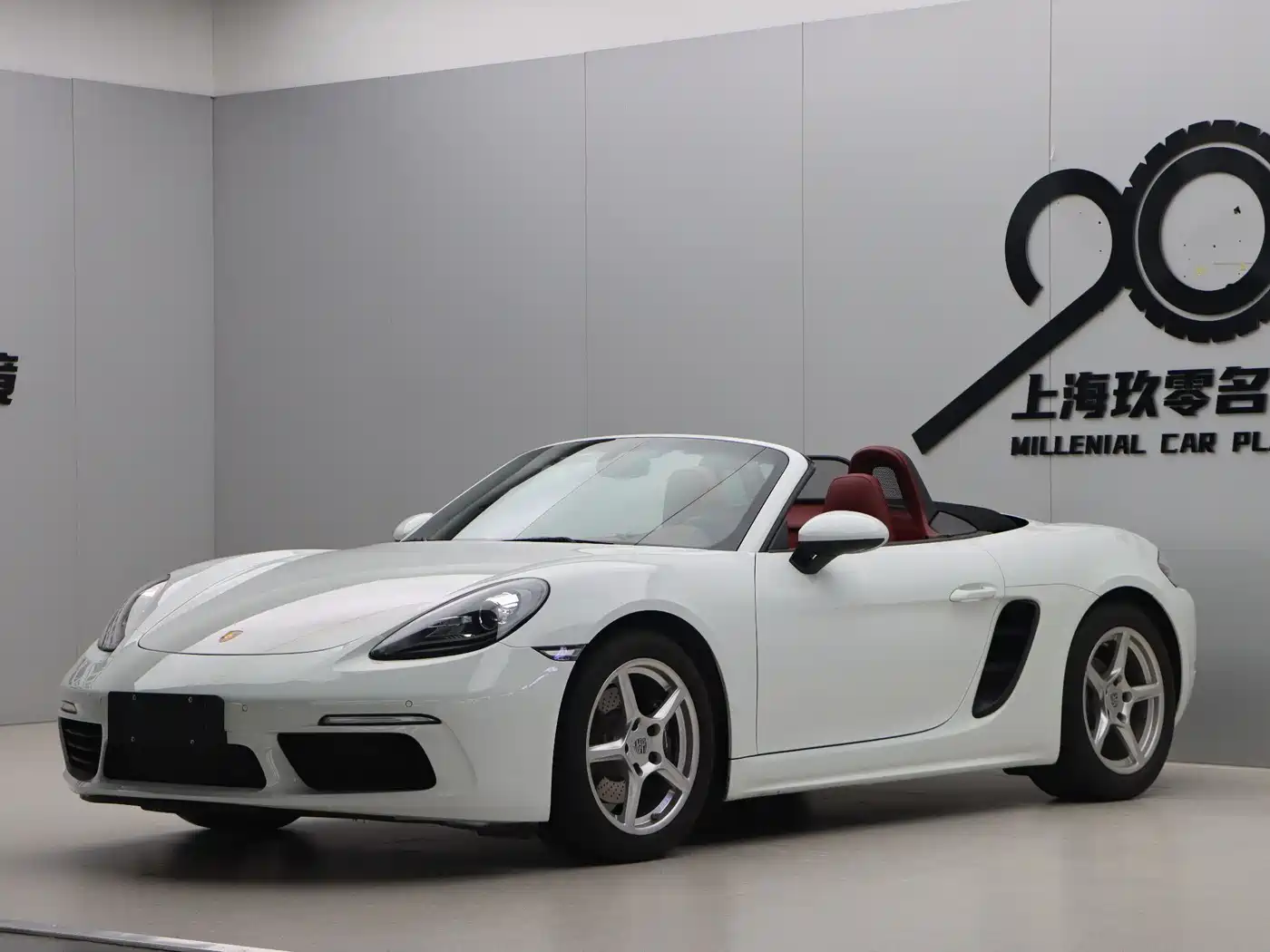 Porsche 718 2016 Boxster 2.0T фото 3