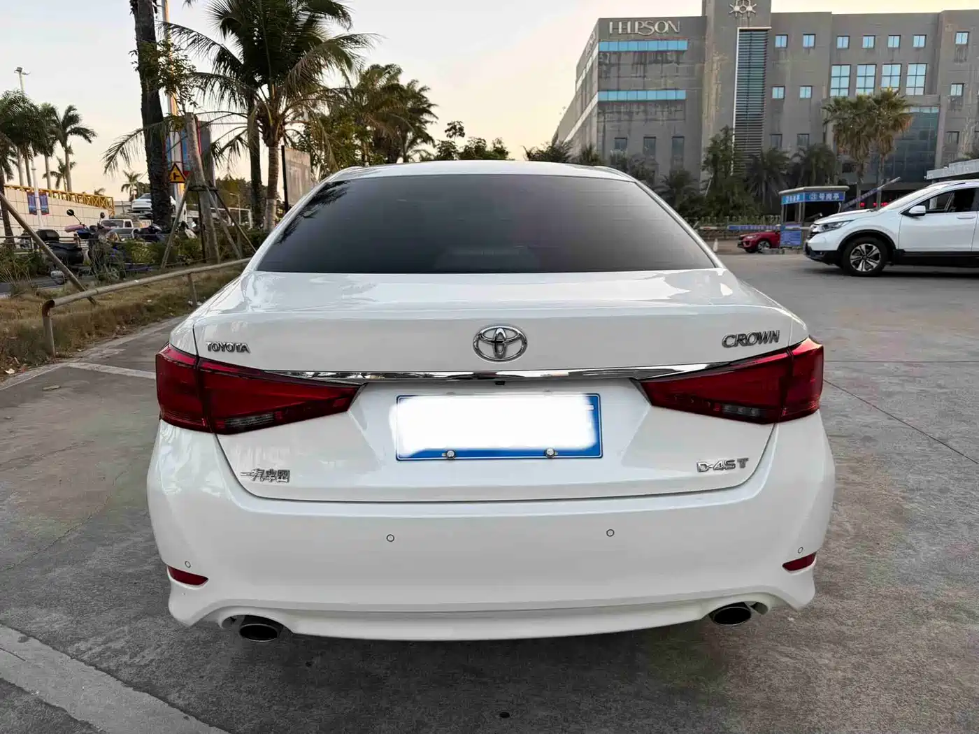 Toyota Crown 2018 2.0T Fashion Edition фото 9