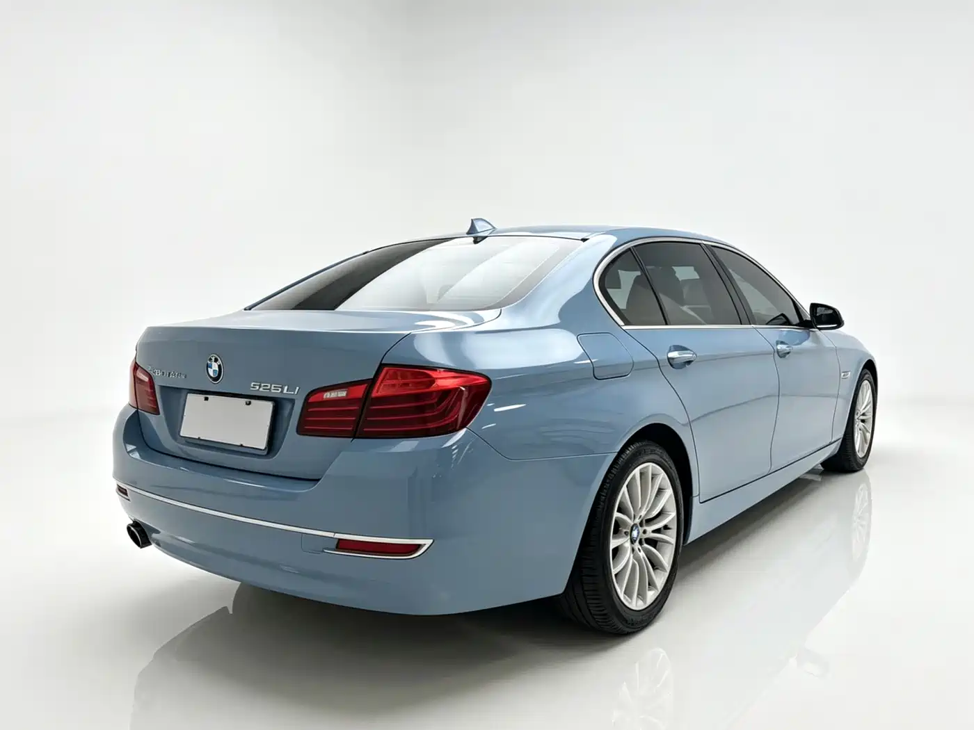 BMW 5 Series 2014 525Li Luxury Design Package фото 2
